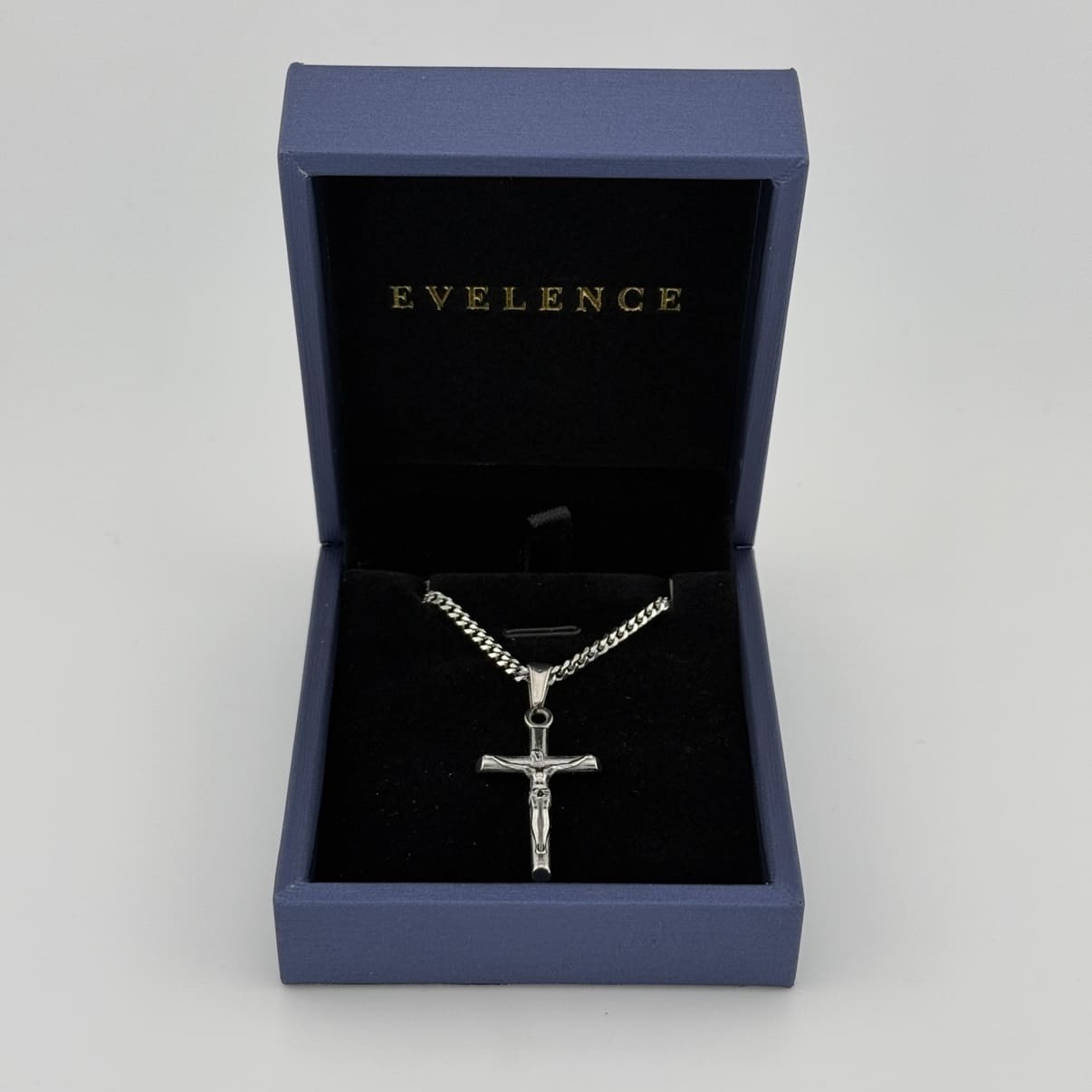 Kruzifix Pendant in Silber mit Geschenkbox